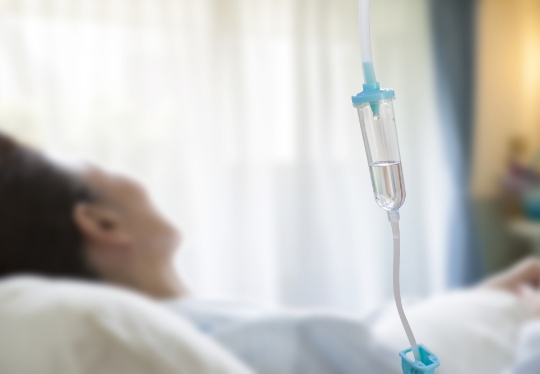 入院中の点滴治療の様子